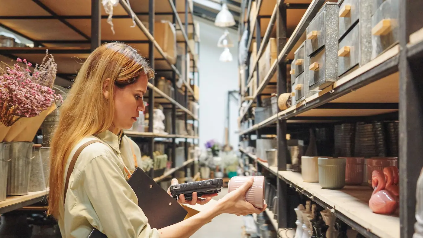 Optimización logísticas con estanterías industriales